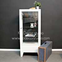 Vitrina medico vintage